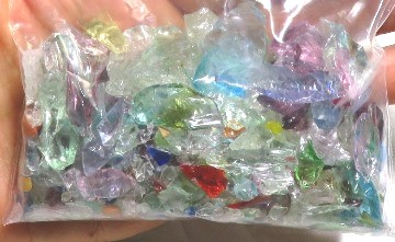 アンダラ:カラフル大小ミックスさざれ 50 g入り袋、オルゴナイトに? アイデア次第でクリエィティブに!ご奉仕品 - 画像 (4)
