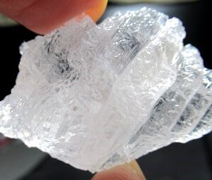 #007: アリゾナ産エレスタイト、別名”ホワイトモルダバイト”、天使界へのつながり、インディゴチルドレンのための石！